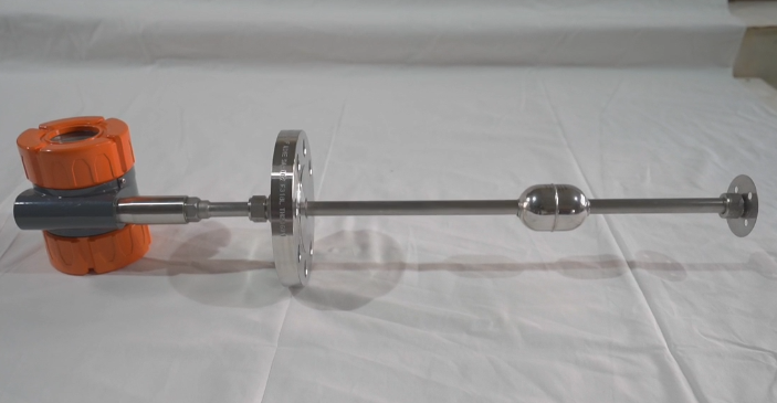 曲江磁致伸縮液位計(jì)超限報(bào)警原因分析及故障處理